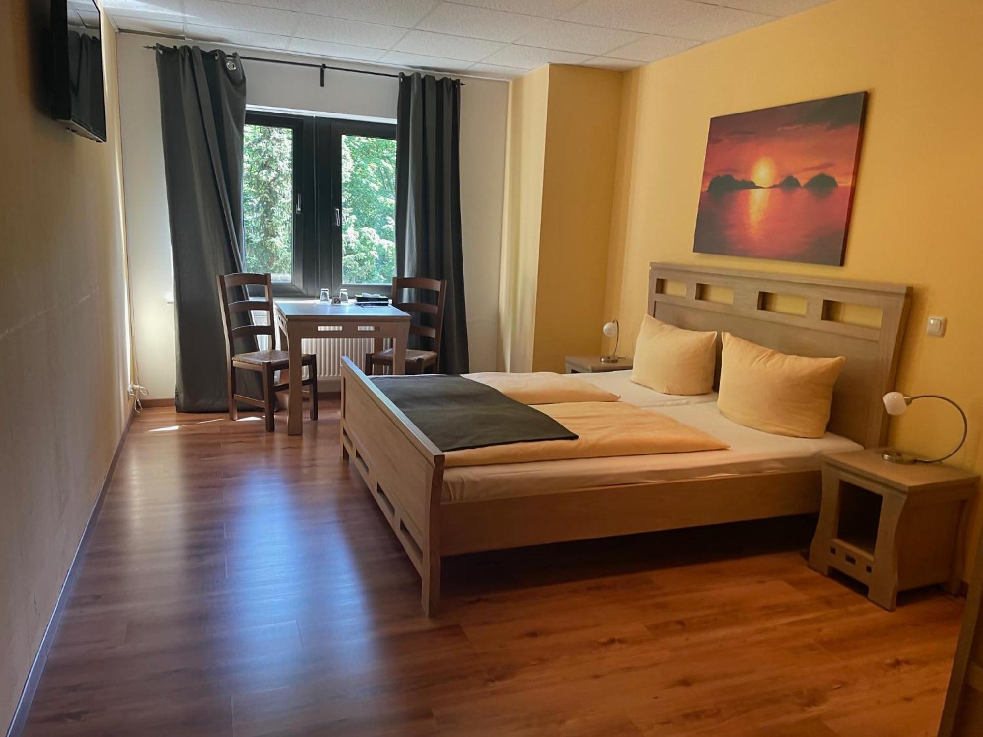 Hotel Rabenstein Raben Steinfeld Bagian luar foto